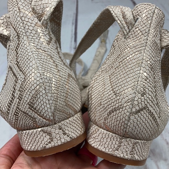 Kenneth Cole New York Valen Gladiator size 7.5 - Picture 5 of 9